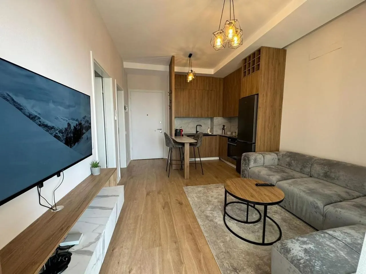 Tirana Center Boulevard Apartment